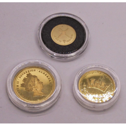 427 - Proof 2019 three coin set D-Day anniversary sovereign and a quarter sovereign, Alderney, cased