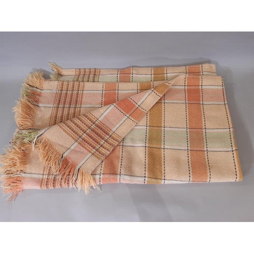 1601 - 2 good quality vintage woollen blankets, both reversible, sizes 175x220cm (incl fringe) and 175x208c... 