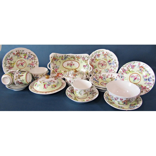 1013 - A collection of Copeland & Garrett Felspar porcelain tableware with printed and infilled chinoiserie... 