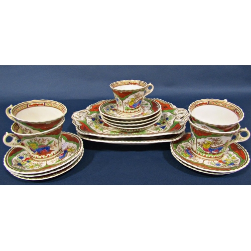 1030 - A quantity of Chamberlains Worcester Orphan Dragon pattern tablewares comprising two rectangular dis... 