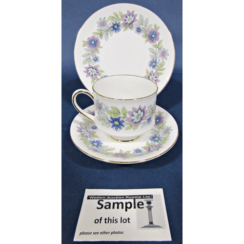 1047 - A miscellaneous collection to include a Paragon Rosamunda tea cups and saucers, Doulton Poppy patter... 