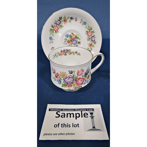 1047 - A miscellaneous collection to include a Paragon Rosamunda tea cups and saucers, Doulton Poppy patter... 