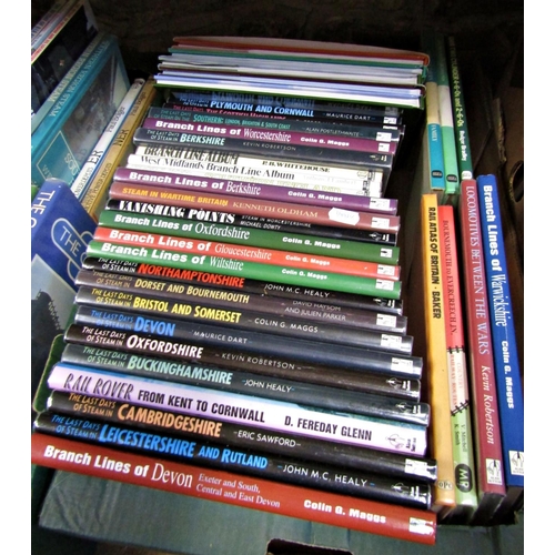 257 - Railway interest - An extensive collection of mixed books (4)