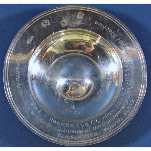 1213 - A silver dish bearing a dedication to the rim for the Parliamentary General Victory in 1959, London ... 