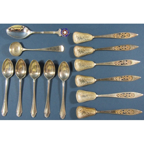 1228 - An assortment of english hallmarked silver to include a pepper pot, ashtray, sherry ladle, assorted ... 