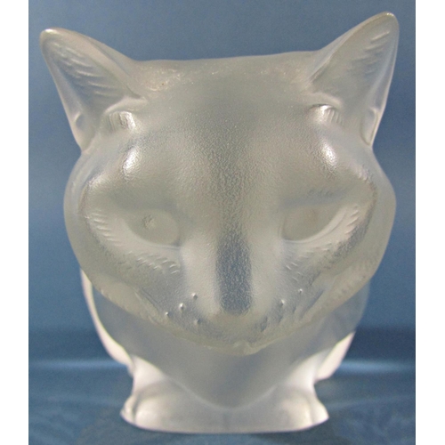 1134 - Two Lalique frosted glass cats “Assis et Couche “ with engraved signature Lalique R France to Assis,... 