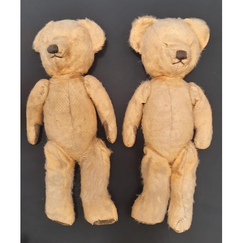 372 - Pair of  teddy bears century teddy bears for restoration, both with  stitched nose and mouth, wood w... 