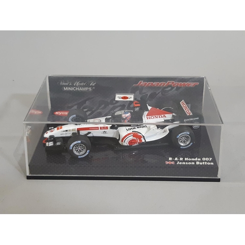 346 - 18 boxed Formula 1 racing cars by Minichamps (Paul's Model Art), all 1:43 scale displaying vehicles ... 