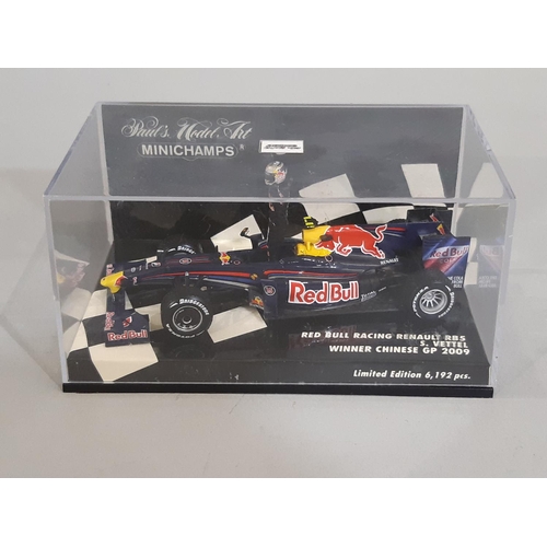 347 - 24 boxed Formula 1 racing cars by Minichamps (Paul's Model Art), all 1:43 scale displaying vehicles ... 