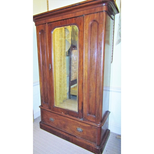 2569 - To be viewed at and collected from Nibley House GL11 6DL: Victorian mahogany wardrobe with mirror pa... 