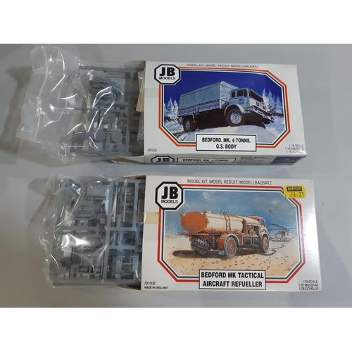 352 - 10  boxed model kits of haulage, recovery and emergency vehicles including kits by Airfix, Davric, J... 