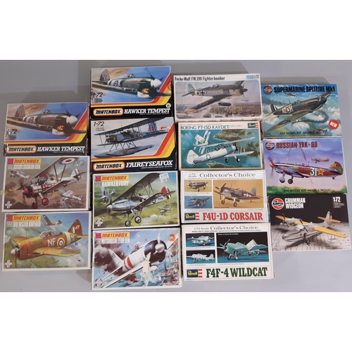 377 - 14 boxed 1:72 scale model aircraft kits including kits by Airfix, Matchbox, Frog and Revell, all bel... 