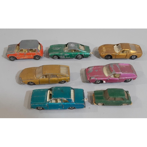 385 - Collection of vintage model vehicles by mostly by Corgi and Matchbox/Lesney including a Dinky Pontia... 