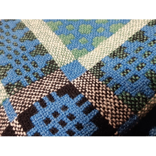 1582 - Good quality Welsh blanket with reversible double weave, in blue, green, white and black colours, 2.... 