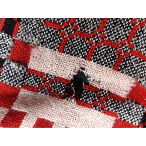 1593 - Reversible Welsh blanket with double weave in red, black and white/pale pink colours, 2.1 x2m includ... 