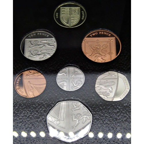 514 - The Longest Reigning Monarch Date Stamp Set 1953, Crown 2015 £5 and seven other coins £1-1p, cased, ... 