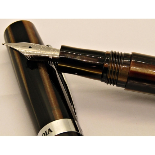 1550 - Monteverde Giant Sequoia fountain pen in medium brown with box, paperwork and refill, unused