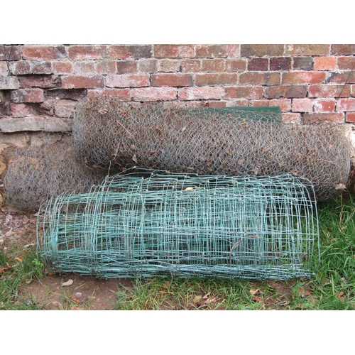 2044 - Four rolls of varying stock wire netting