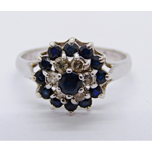 1393 - 9ct white gold sapphire and diamond cluster ring, size P, 3.1g