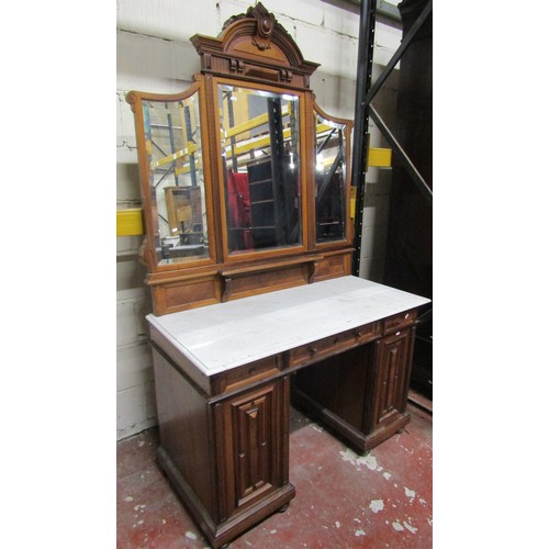 2646 - A good quality 19th century rosewood pedestal dressing table the base enclosed by two panelled doors... 