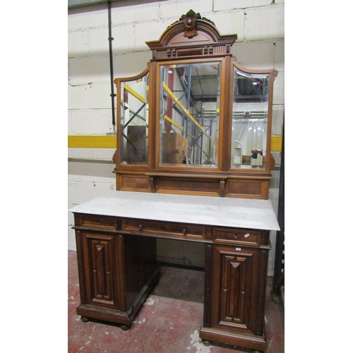 2646 - A good quality 19th century rosewood pedestal dressing table the base enclosed by two panelled doors... 