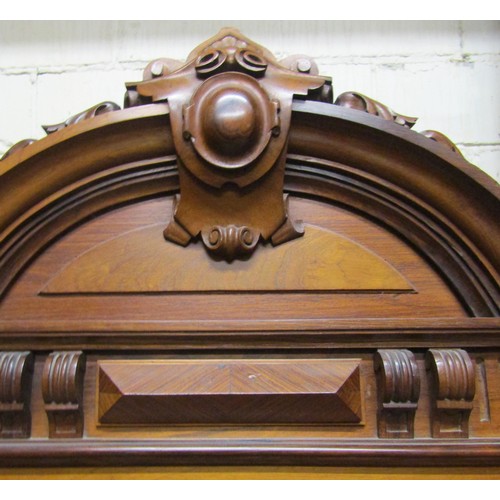 2646 - A good quality 19th century rosewood pedestal dressing table the base enclosed by two panelled doors... 