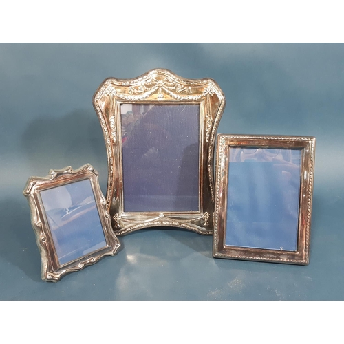 1202 - Three silver plated photo frames, loose silver plated flatware for six settings, main knives, main f... 