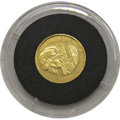 542 - Guernsey £5 gold coin