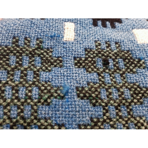 1582 - Good quality Welsh blanket with reversible double weave, in blue, green, white and black colours, 2.... 