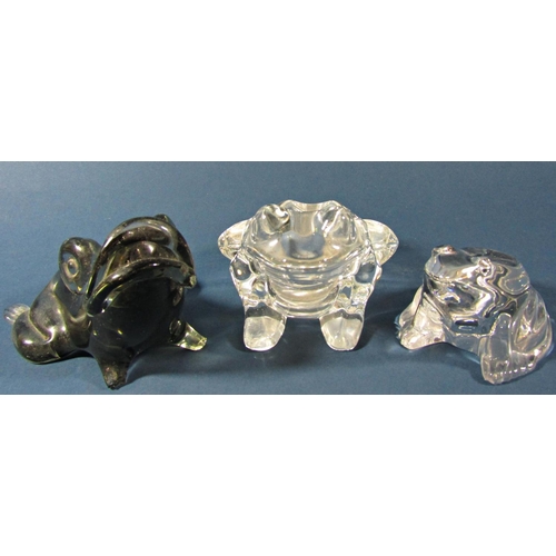 1160 - A small collection of five glass frogs, including a Murano Glass example, four other decorative frog... 