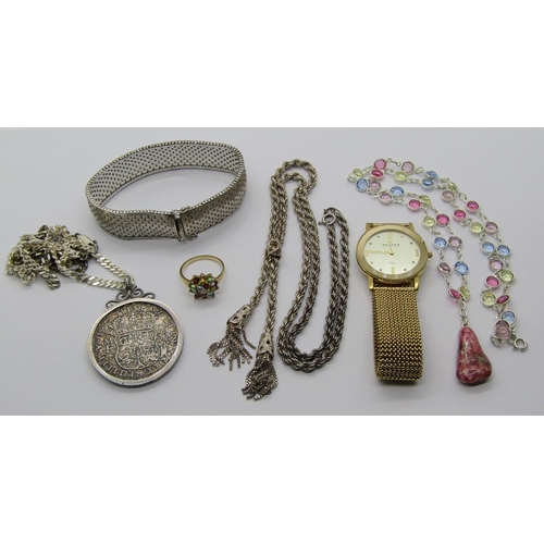 1403 - Mixed lot of jewellery to include a 9ct gem set dress ring, a silver brick link bracelet, a silver p... 