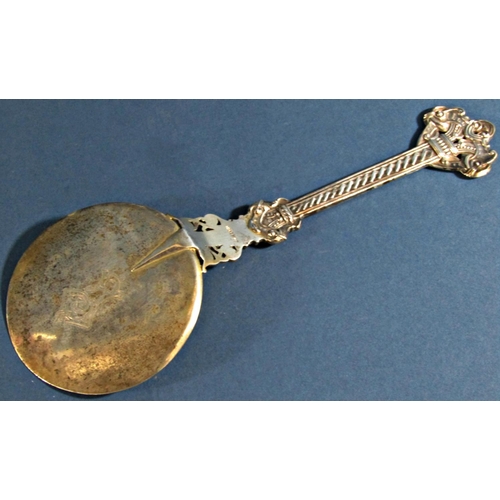 1253 - A Norwegian silver Thune 830 anointing spoon with Celtic patterns