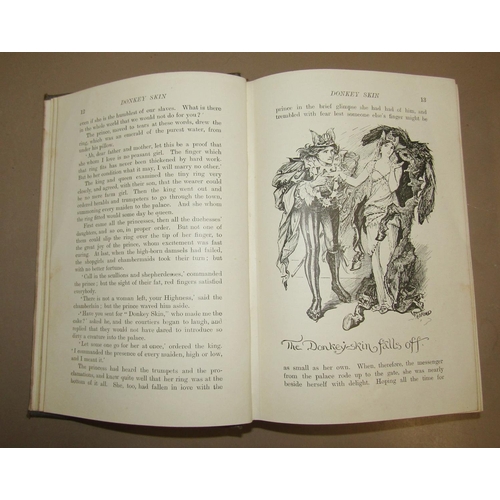 252 - A mixed collection of books to include The Grey Fairy Book, first edition, Longmans, Green & Co, 190... 