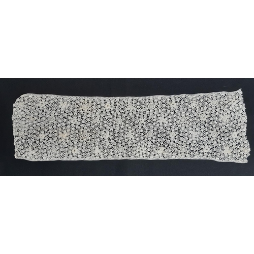 1549 - Three pieces of 19th century Irish lace comprising a large pointed collar in the Carrickmacross styl... 