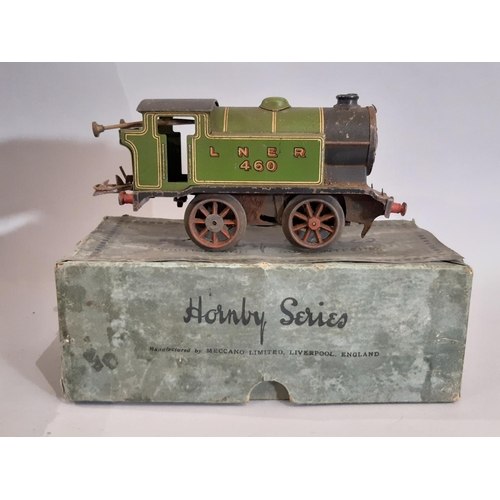 319 - 1930's O gauge Hornby clockwork train set and a further boxed locomotive; 'No 1 Special Passenger Se... 