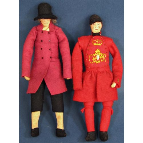 1473 - A circular silver and tortoiseshell trinket box, Chinese porcelain box and cover, carved timber bott... 