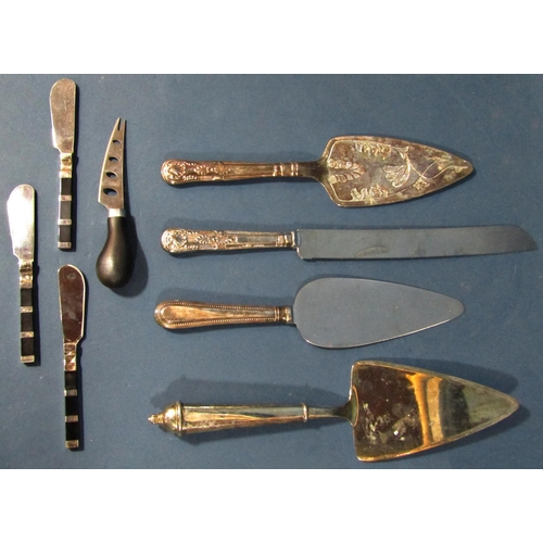 1192 - Guy Degrenne inox cutlery to serve eight with ribbed handles and gold collars including fish eaters ... 