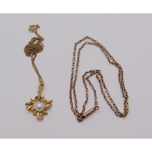 1390 - Vintage 9ct pearl pendant necklace, maker 'WEG', Birmingham 1970, together with a further 9ct chain ... 