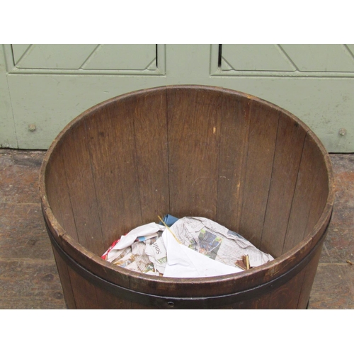 2593 - A Victorian steel banded coopered oak tub and cover, 49cm diameter, 42cm high