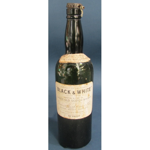 1636 - A quantity of effects to include a 19th century sponge ware tea service, vintage fountain pen, coina... 