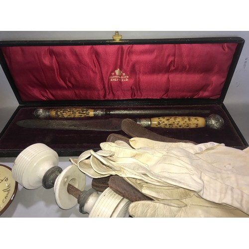 1636 - A quantity of effects to include a 19th century sponge ware tea service, vintage fountain pen, coina... 