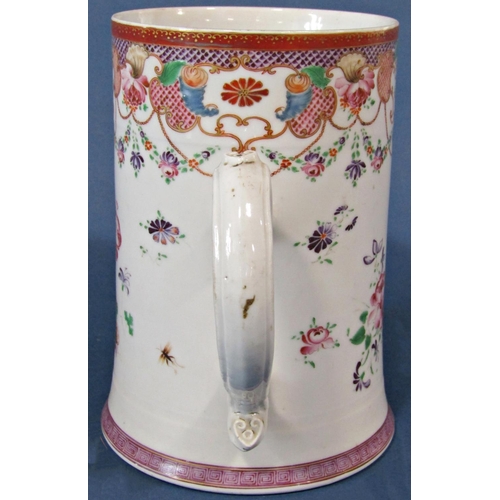 1051 - An 18th century Chinese porcelain tankard in the European manner with scrolled handle and hand paint... 