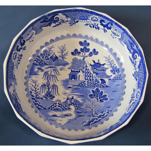 1063 - A large Masons blue and white bowl with chinoiserie printed detail, 40cm diameter, together with a f... 