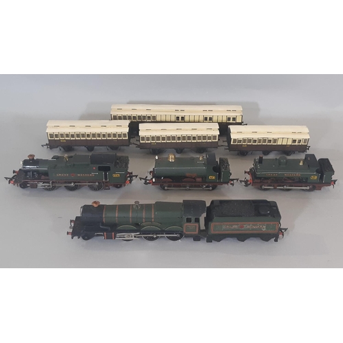 366 - 00 gauge model rail locomotives and coaches including Hornby 4-6-0  GWR 'Denbigh Castle' with tender... 