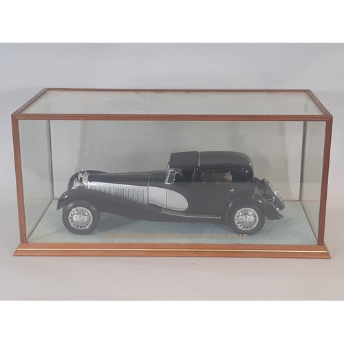 345 - Franklin Mint 1:16 model 1931 Bugatti Royale Coupe de Ville in glazed timber case, with certificate.... 