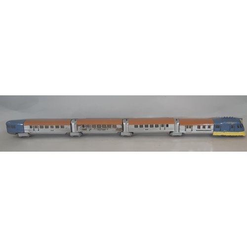 355 - Collection of 1930's 0 gauge American railway models comprising streamliner locomotive 'The Flying Y... 