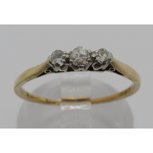 1328 - 9ct three stone diamond ring, size M, 1.1g