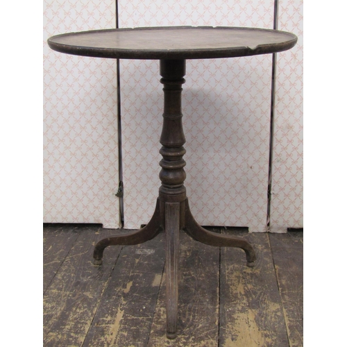 2684 - A circular Georgian mahogany tray top occasional table, 62cm diameter, raised on a vase shaped pilla... 