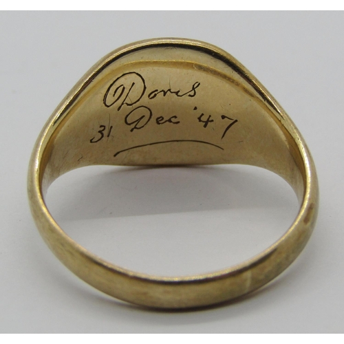 1376 - 9ct monogrammed signet ring, with inscription to interior, size P, 5.8g