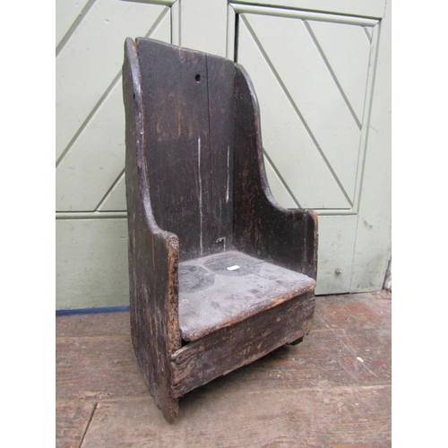 2680 - A primitive pine child's chair with painted finish